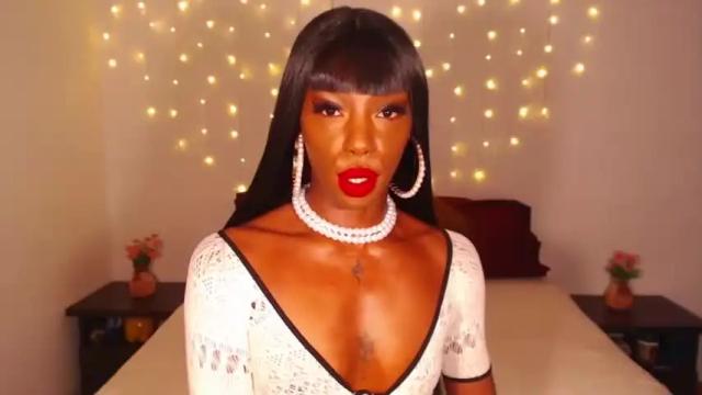 Image 2 of mamba__negra Stream on Chaturbate on 13 months ago