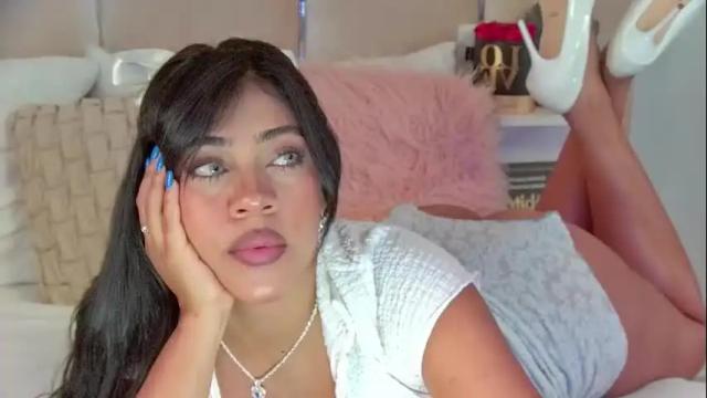 Image 8 of mami_natacha19x Stream on Chaturbate on 2 months ago