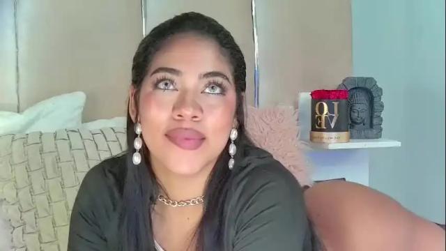 Image 2 of mami_natacha19x Stream on Chaturbate on 1 month ago