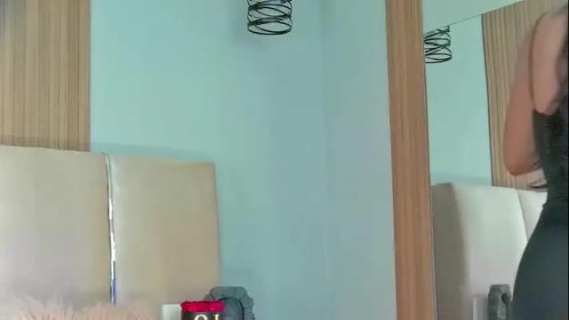 Image 2 of mami_natacha19x Stream on Chaturbate on 1 month ago