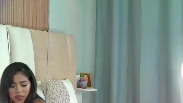 Image 7 of mami_natacha19x Stream on Chaturbate on 27 days ago