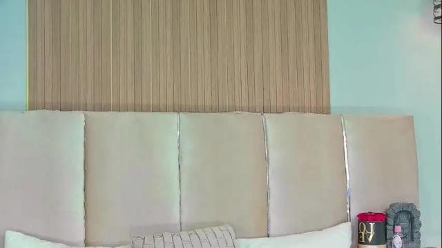 Image 3 of mami_natacha19x Stream on Chaturbate on 20 days ago