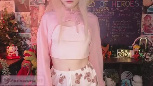 Image 10 of mana_rose Stream on Chaturbate on 13 months ago