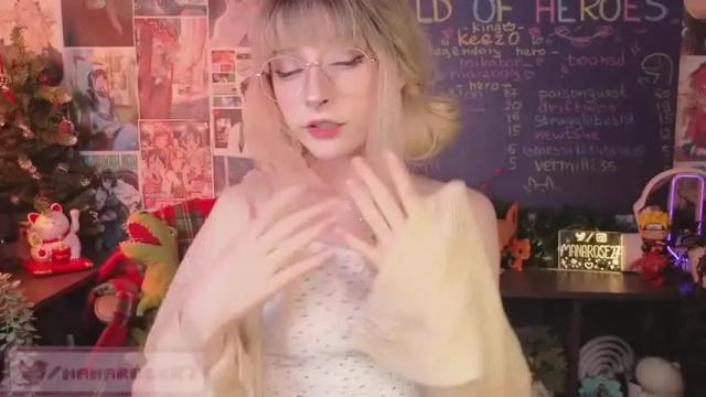 Image 10 of mana_rose Stream on Chaturbate on 13 months ago