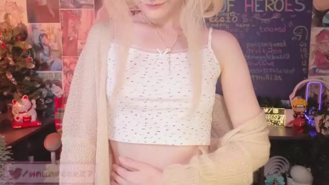 Image 7 of mana_rose Stream on Chaturbate on 12 months ago