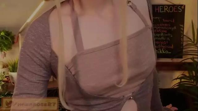 Image 10 of mana_rose Stream on Chaturbate on 7 days ago
