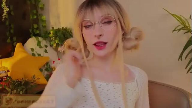 Image 3 of mana_rose Stream on Chaturbate on 5 months ago