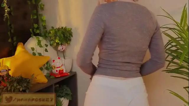 Image 2 of mana_rose Stream on Chaturbate on 5 months ago