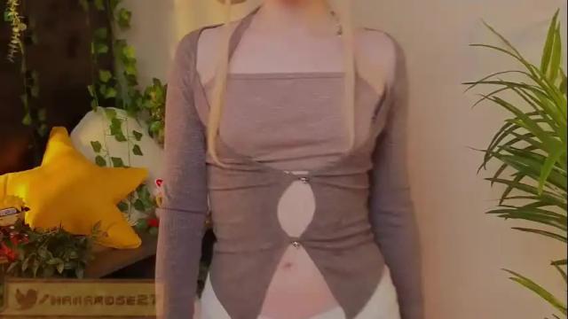 Image 7 of mana_rose Stream on Chaturbate on 5 months ago