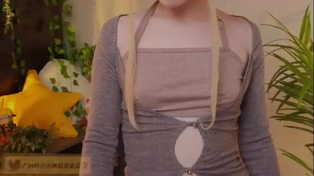 Image 8 of mana_rose Stream on Chaturbate on 5 months ago
