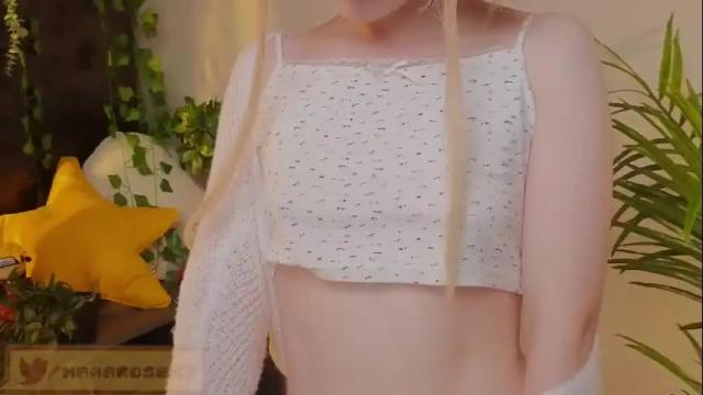 Image 12 of mana_rose Stream on Chaturbate on 5 months ago