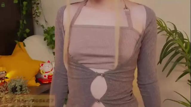 Image 4 of mana_rose Stream on Chaturbate on 4 months ago