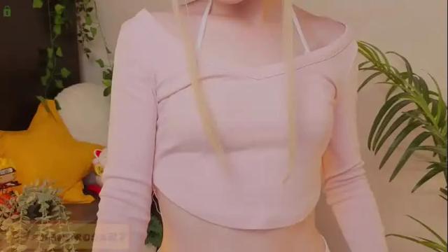 Image 2 of mana_rose Stream on Chaturbate on 4 months ago