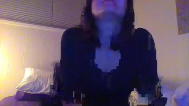 Image 2 of mandarin_girl Stream on Chaturbate on 17 months ago