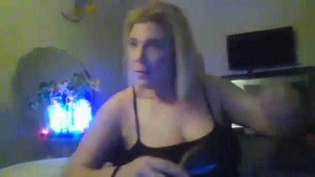 Image 3 of mandilube39 Stream on Chaturbate on 17 hours ago