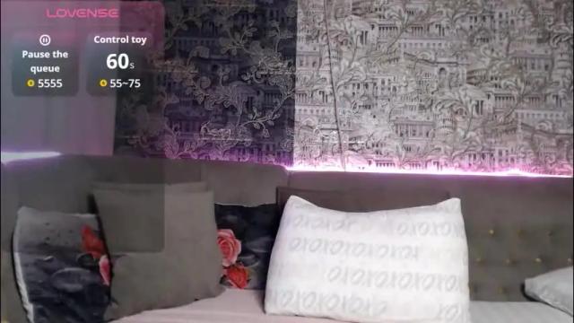 Image 2 of mandy_foxxx Stream on Chaturbate on 1 month ago