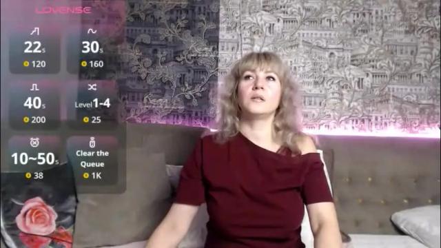Image 2 of mandy_foxxx Stream on Chaturbate on 1 month ago