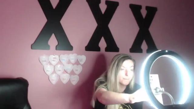 Thumbnail 3, mandybabyxxx's Stream at Chaturbate, 15 months ago
