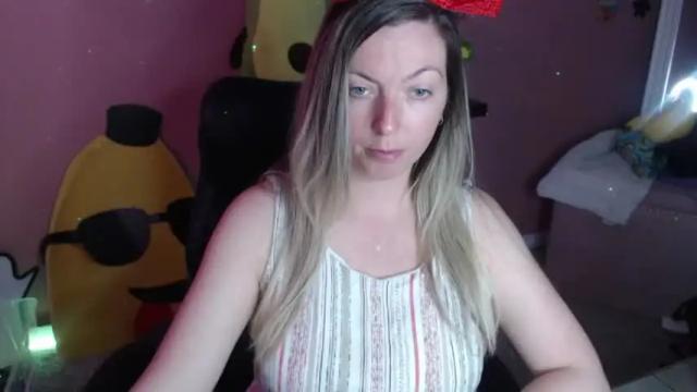 Image 6 of mandybabyxxx Stream on Chaturbate on 12 months ago