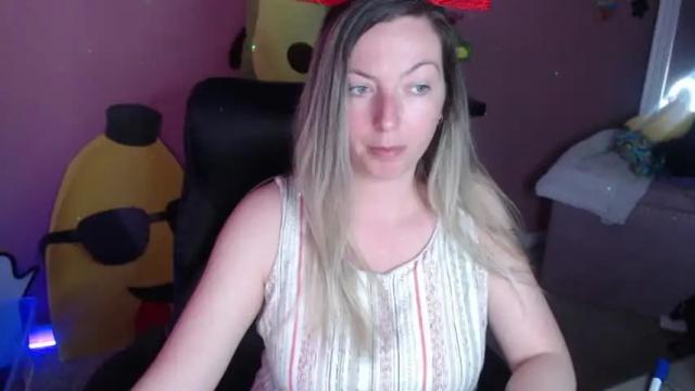 Image 7 of mandybabyxxx Stream on Chaturbate on 12 months ago