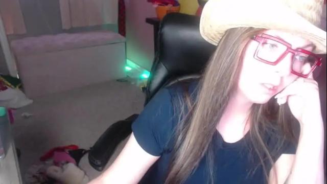 Image 7 of mandybabyxxx Stream on Chaturbate on 5 months ago