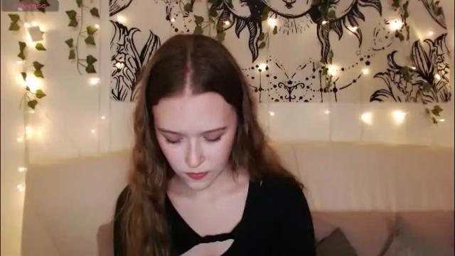 Image 7 of mandymilson Stream on Chaturbate on 13 days ago