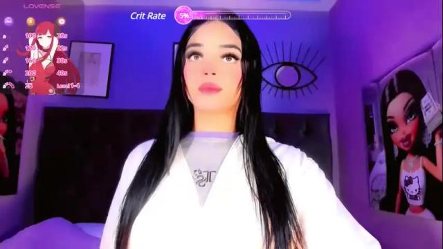 Image 4 of manellyksparklee Stream on Chaturbate on 13 days ago