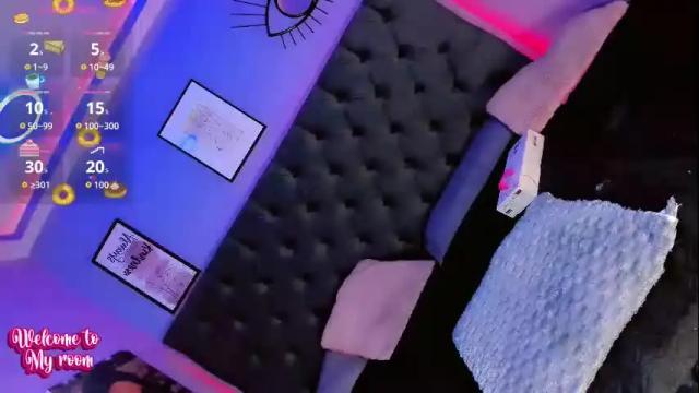 Image 3 of manellyksparklee Stream on Chaturbate on 1 month ago