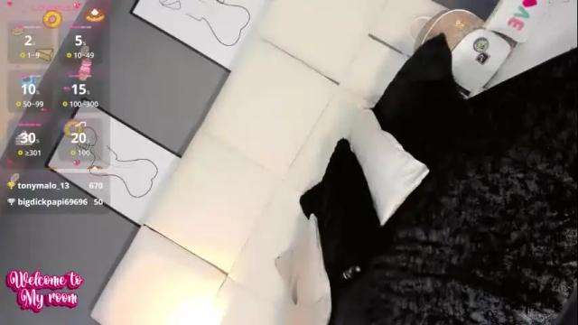 Image 8 of manellyksparklee Stream on Chaturbate on 1 month ago