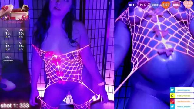 Image 10 of manicmomo Stream on Chaturbate on 20 months ago