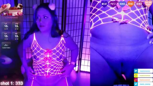 Image 4 of manicmomo Stream on Chaturbate on 20 months ago