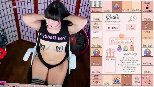Image 8 of manicmomo Stream on Chaturbate on 6 months ago