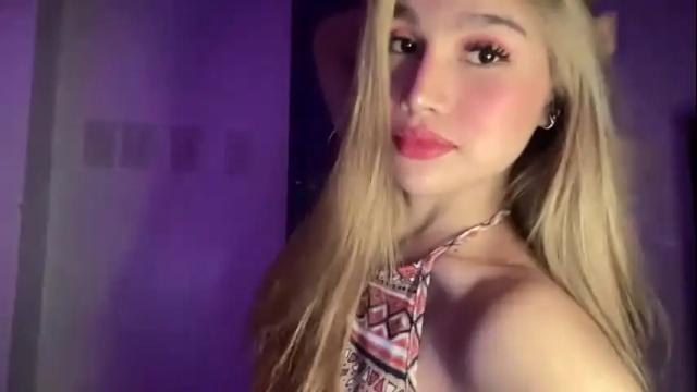 Image 2 of manika21 Stream on Chaturbate on 1 month ago