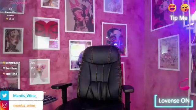 Image 12 of mantis_wine Stream on Chaturbate on 5 months ago
