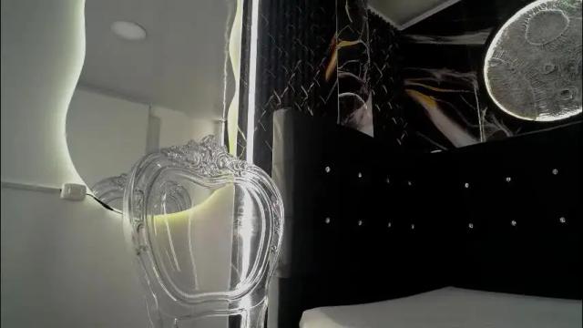 Image 11 of mantis_wine Stream on Chaturbate on 14 days ago