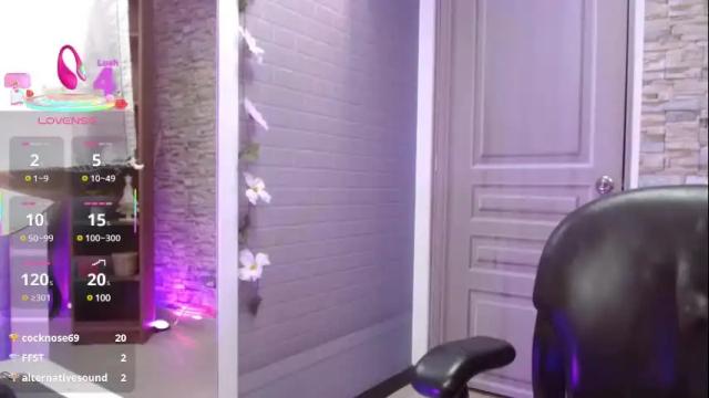 Image 6 of manue_bela Stream on Chaturbate on 17 days ago