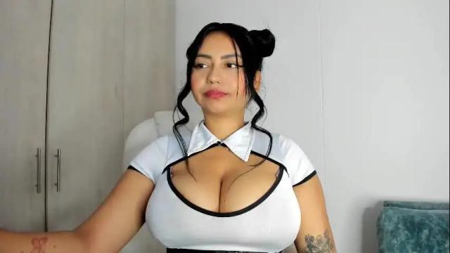 Image 4 of manuela_anderson Stream on Chaturbate on 1 day ago