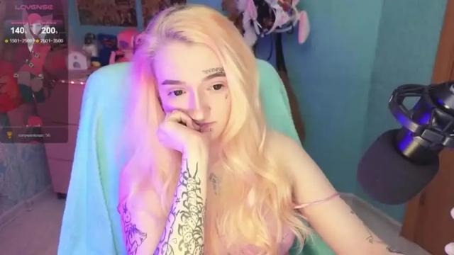 Image 2 of manuela_unicorn Stream on Chaturbate on 14 months ago