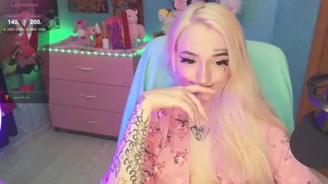 Image 11 of manuela_unicorn Stream on Chaturbate on 14 months ago