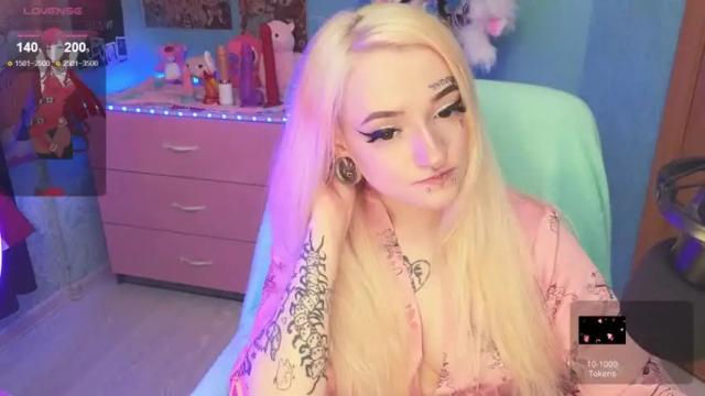 Image 4 of manuela_unicorn Stream on Chaturbate on 14 months ago