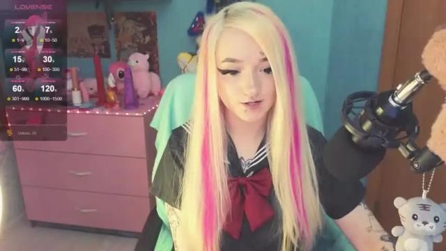 Image 2 of manuela_unicorn Stream on Chaturbate on 13 months ago