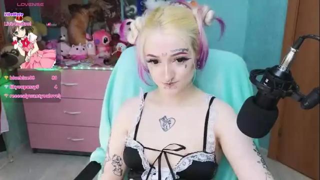 Image 10 of manuela_unicorn Stream on Chaturbate on 2 months ago