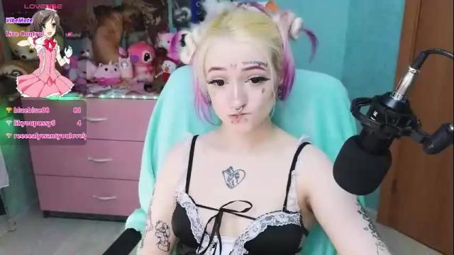 Image 12 of manuela_unicorn Stream on Chaturbate on 2 months ago