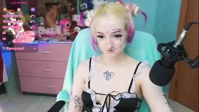 Image 3 of manuela_unicorn Stream on Chaturbate on 2 months ago