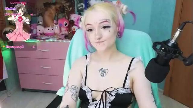 Image 4 of manuela_unicorn Stream on Chaturbate on 2 months ago