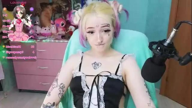 Image 8 of manuela_unicorn Stream on Chaturbate on 2 months ago