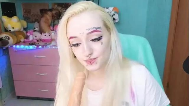 Image 8 of manuela_unicorn Stream on Chaturbate on 2 months ago