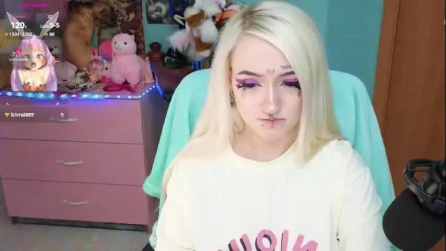 Image 2 of manuela_unicorn Stream on Chaturbate on 2 months ago