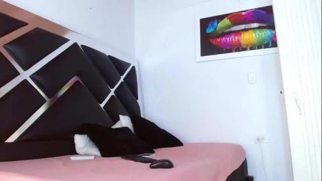 Image 3 of manuelacox Stream on Chaturbate on 1 month ago