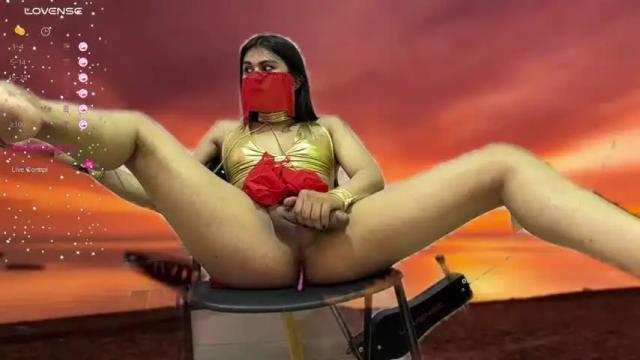 Image 7 of mara_castillo_ Stream on Chaturbate on 14 months ago